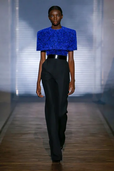 Look 34
